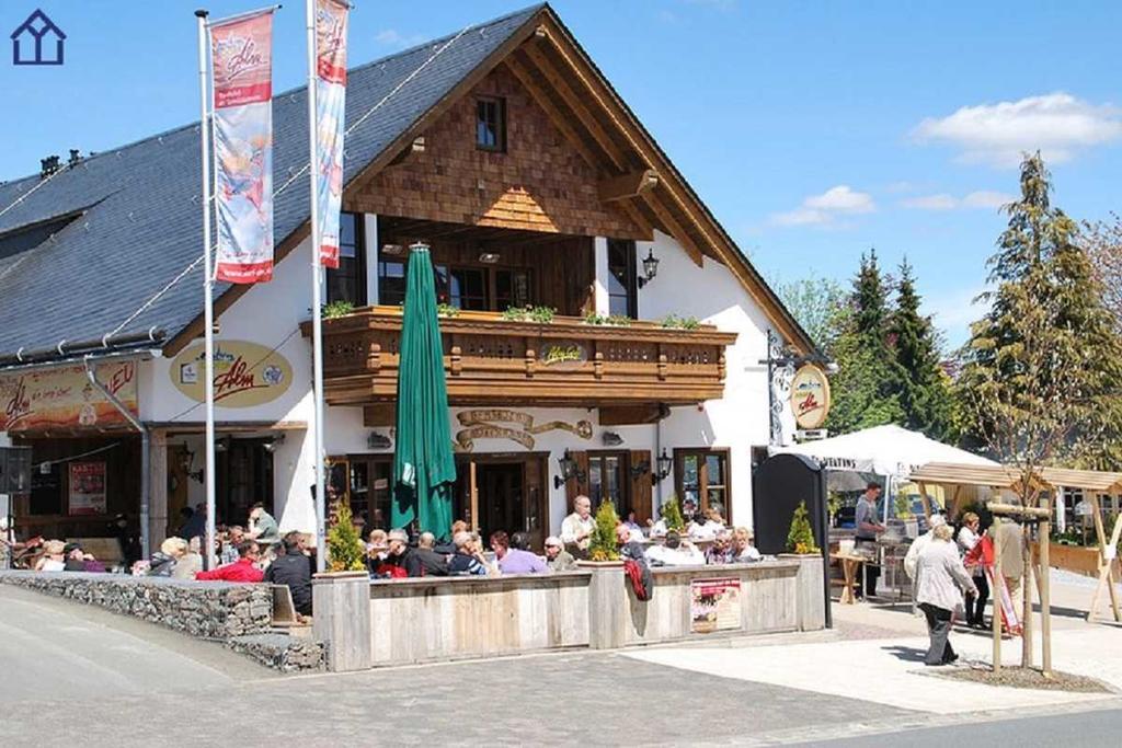 Auf 'm Kampe 49 *